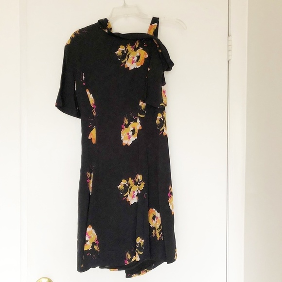 NEW ALC Lucia Silk Black Floral Asymmetrical Mini Dress Size 0 - Picture 5 of 7